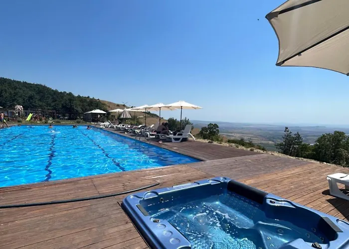 комплекс тополица -the Beautiful View Aytos